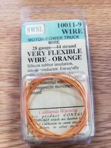 053-10011*9 ORANGE WIRE 28 GAGE VERY FLEXIBLE [2']